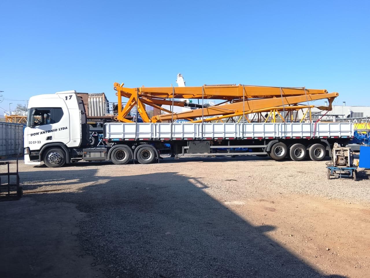 Transporte de una estructura industrial de gran longitud